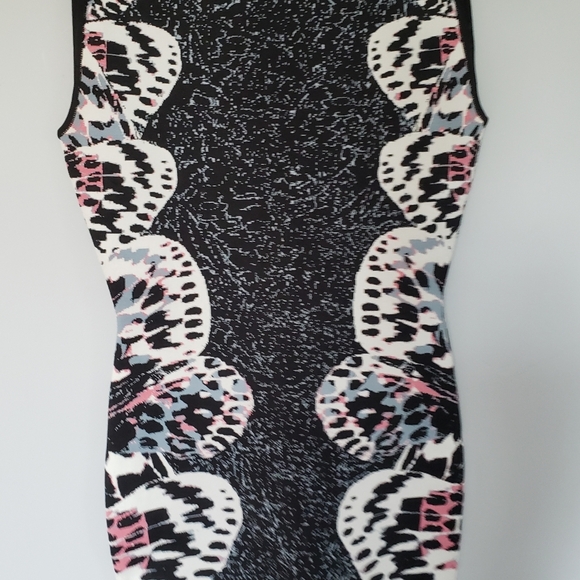 BCBGmaxAzria Sleeveless Bodycon Mini Dress Sz XS Black - Picture 3 of 8